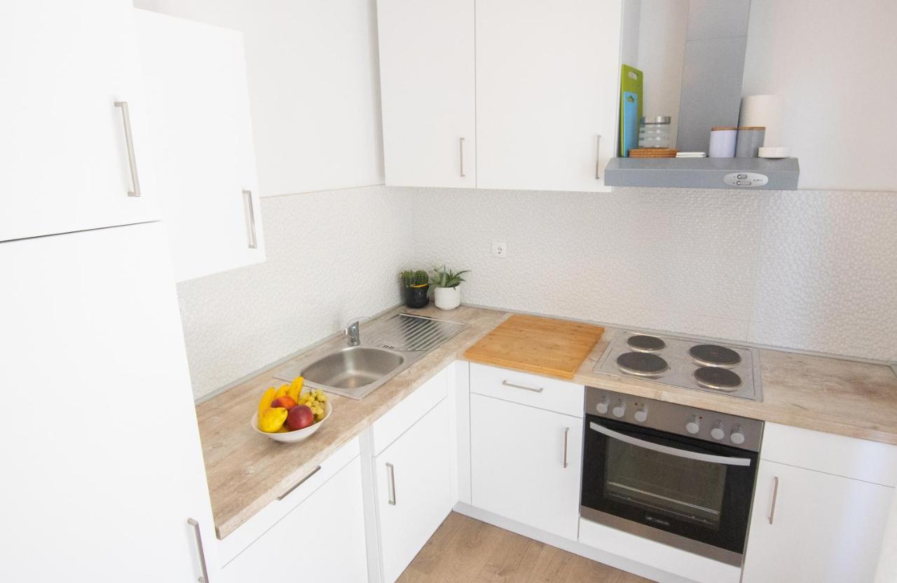 מאקרסקה Apartman Grepo מראה חיצוני תמונה